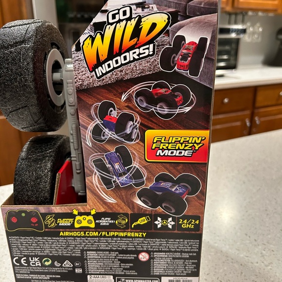 COPY - FF1400 Flipping Frenzy Air Hog 2in1 Vehicle age 4+ - Picture 5 of 8